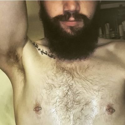18+ NSFW Bearded Bi lad, Pierced Cock.  Always horny! Vers Top, Bit of a Dom 👌