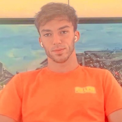 versedracer's profile picture. F1 driver and lover of sweets and the person in my website. Parody/fan account.