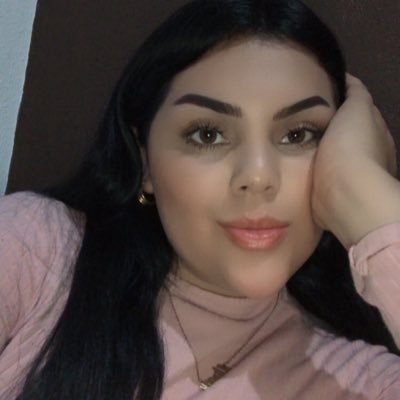 AlissNav's profile picture. Se la voz, no el eco.