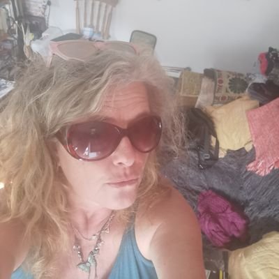 lkaleid's profile picture. Community Arts #Movement #Organic #LoveLei #permaculture #RealRawRoar #ecocide  @♥@ Staunch Eco 🌹 #JC4PM #PEACE #UNITY ♫ #LabourSewageParty #NHS 💞