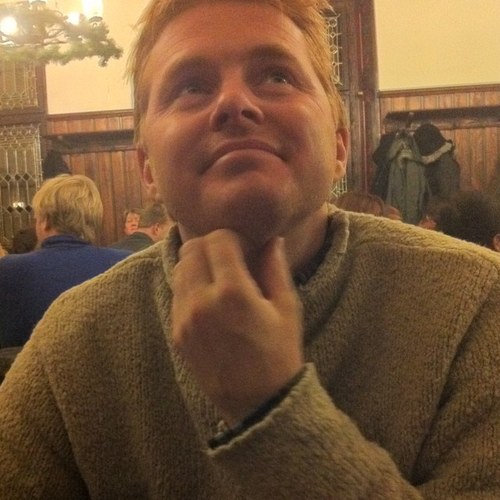 SimonMeredith1's profile picture. 