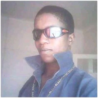 MakaraSlyvestar's profile picture. 