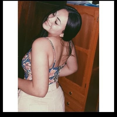 IG:_sandra_torales
♌👑
Deja ir para encontrar 💫
Una puta ama enamorada de si misma 💖