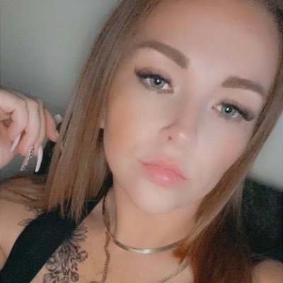 __nicolelee's profile picture. SNAP👻: NicoleLee_724                        IG📸: __NicoleLee