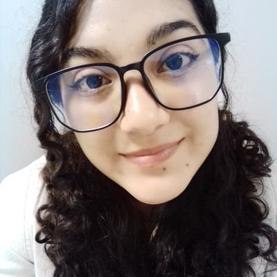 Amo al único Jesús 🔥❤️ me encanta la medicina, el arte, los libros y el baloncesto 🏀