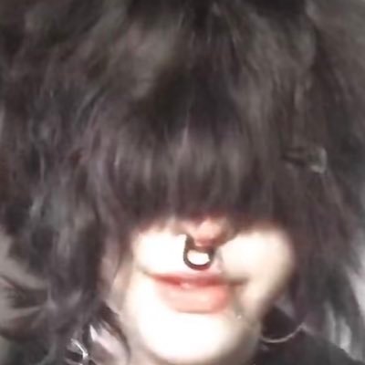 EmMonster3's profile picture. Osdd1b system- collective pronouns- they/it
Hosts- knives and em/mothermother