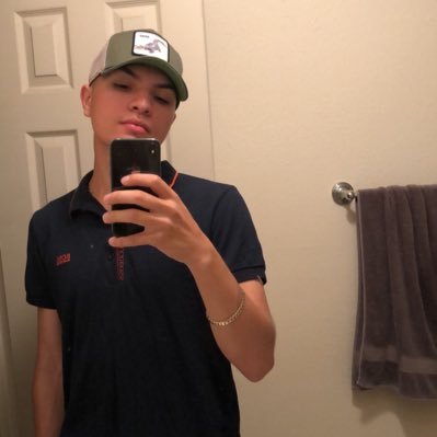 Geuuri's profile picture. 
