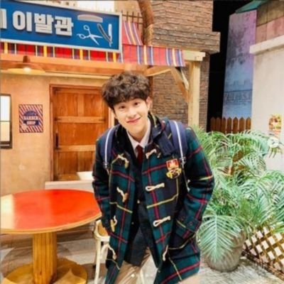 늦빕씨🐝/초보빕씨/맞팔 덕후❤/선디엠은 사랑/서툴러요/최애:표지훈❤/초보라 아직 표만 파고 있어요/빕씨면 다 받아융/빕씨 친져/낯가림 전혀 없어용/초반도 사랑함/맘찍은 친해지고 싶음의 표시