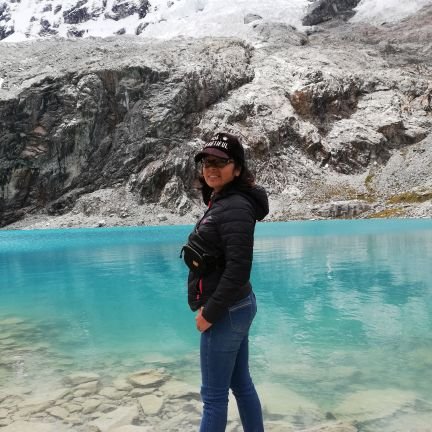 Elizabe54220310's profile picture. 