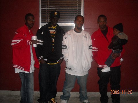lets make this paper oh yea
i got the hook up ladys only
rap superstar
