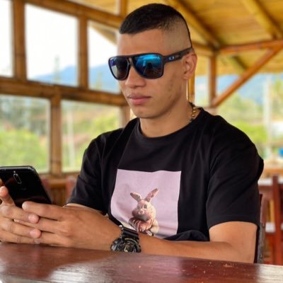 JonMejia1129's profile picture. Electromecánico🇨🇴🇨🇦