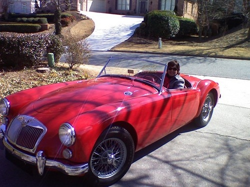 University of Washington alum/fan Love dogs Enjoys classic cars