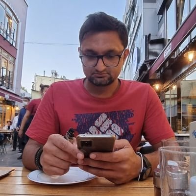 Asadistic_'s profile picture. Pakistan, Arsenal, cricket, food, poet, sarcasm.