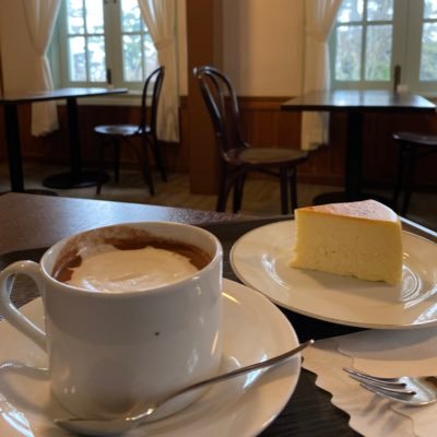 s_gil2's profile picture. 銀魂は永久🩵 ツルネ💙ツイステ🐍取引垢 たまに小言 ▶▽成人済み