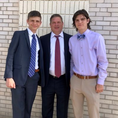 Father of 2 amazing young men-senior and freshman at Vianney High School, President & CEO at GreenUp Wealth Management, True to the game of soccer