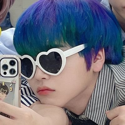 crvtysonghjn's profile picture. #송형준: my yellow | she/her