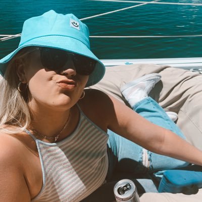 katwillis23's profile picture.