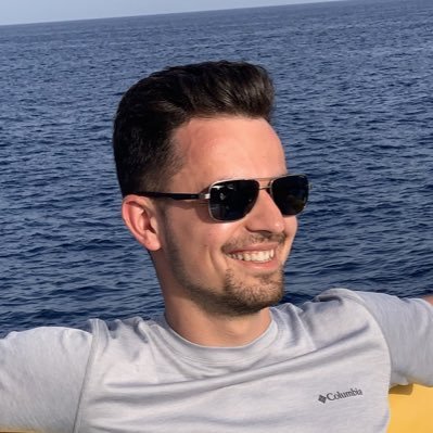 DragosBur's profile picture. I find the world very interesting