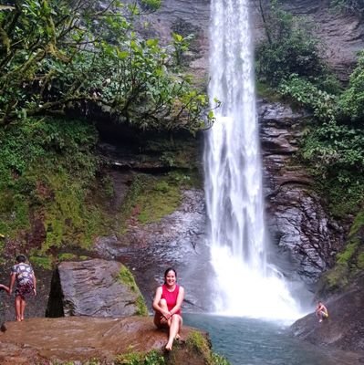 Vida. Salud. Libertad Fuerza y Fé. Viajar comer y abrazar. 
Bolivarense y Amazónica también💞