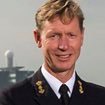 Kapitein ter zee Elzo Jansen | Commandant ZrMs Karel Doorman | twittert op persoonlijke titel.