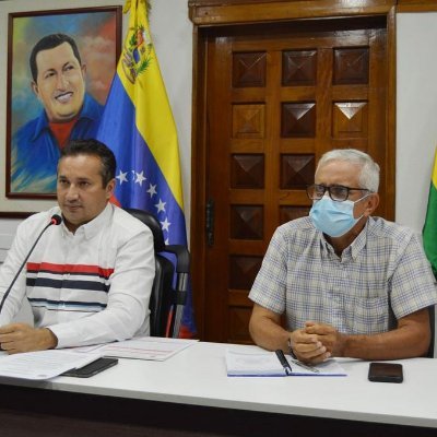 Cuenta oficial de la Secretaria General de Gobierno del Estado Bolivariano de Guárico
#AlTrabajoNadaNiNadieLeGana
@Gob_Guarico