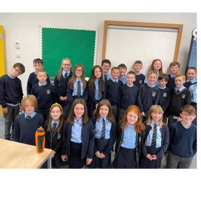 Follow for P4/5’s learning journey. St. Ninian’s - Teach with love and learn with pride 💗📚📝