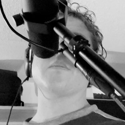 VibeAndHum's profile picture. see inside offer