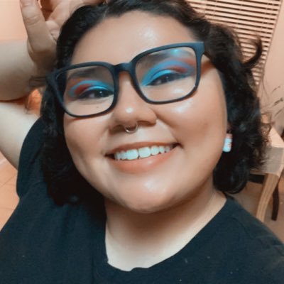 Twitch Streamer ! ✨ I play lots of games but have lowkey been maining Apex lately 👀 Drop on in and join the fun 😊