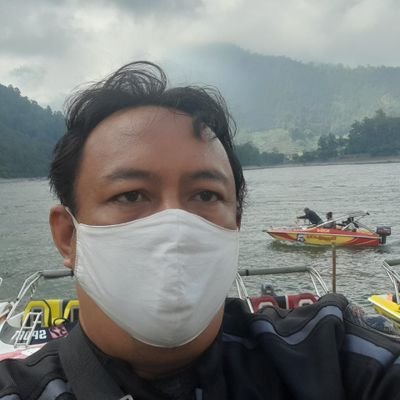 NunungWestprog's profile picture. Rakyat Biasa. Bukan Pejabat, Bukan Ningrat, Bukan juga Konglomerat.