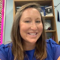 Noe Middle School Library (@noecouglibrary) 's Twitter Profile Photo
