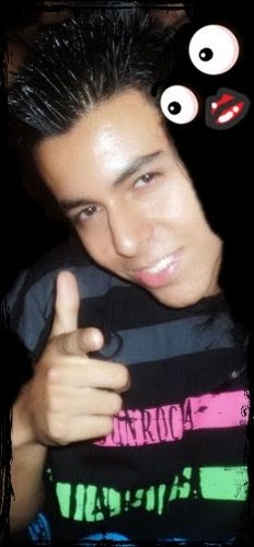 Sou Um Lek de Bem Com a Vida...
Sou Muito Extrovertido, Inteligente & Carinhoso  Com As Pessoas Que Me Amam... s2 & Viva Hoje Pq o Amanhã Pode Ser Tarde*