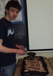 beepbadabeep42's profile picture. he/him | enjoyer of fine boxed pastas