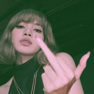 drugcarys's profile picture. no no☝️don't☝️touch me there🤏 this is👇my 🧏🏻‍♀️no no☝️square 🙆🏻‍♀️🟪