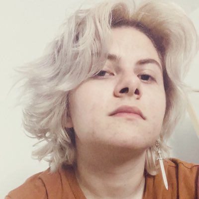 misbeehaves's profile picture. ☀️ the everlasting fable☀️ 23 | adhd&d | circus artist in training | i draw sometimes | lovesick fool at times