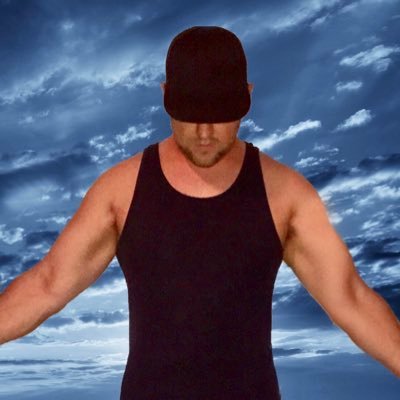 E_34D9's profile picture. 5’ 11” Spanish/Italian, handsome & hung. Follow me for fun!