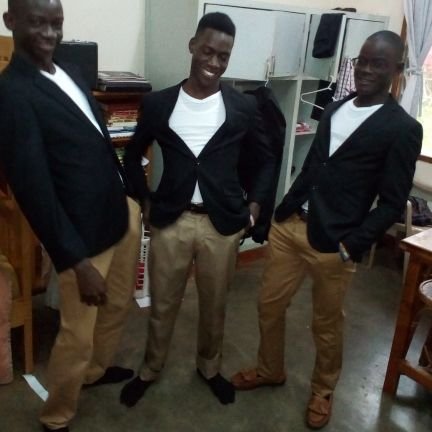 KisekkaSamson16's profile picture. Multi tasked.