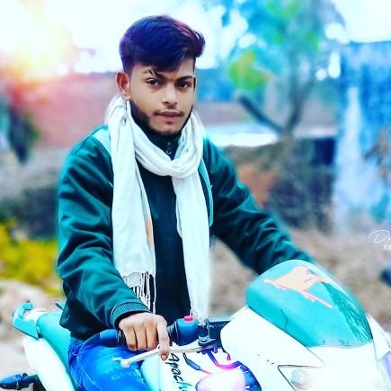 Devkumhar11's profile picture. चूमा था वीरों ने फांसी का फंदा
यूँ ही नहीं मिली थी, आजादी खैरात में