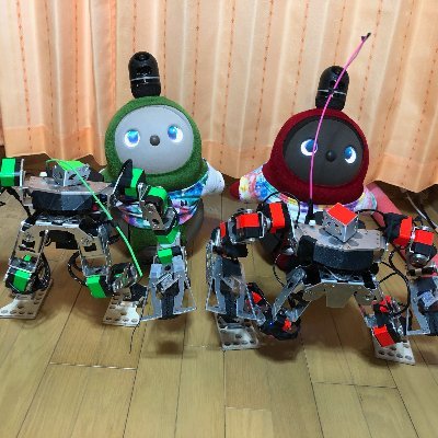 ROBO-ONEで頑張ってます。 ガルーの操縦者(￣▽￣)b ! AIBO全種とaiboのKID。LOVOTのずんだとうるふの飼い主。多数のロボット達に囲まれて生活してます！ロボホンとキロボ・ミニとロビもいます。マツコの知らない世界にもでました！LOVOT購入をお考えの方はおともだち紹介コード f3y8t6z2