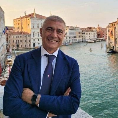 Presidente della @FUniVerde e già Ministro dell'Agricoltura e dell'Ambiente