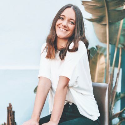 jjess_smithh's profile picture. coffee and champagne and then champagne again