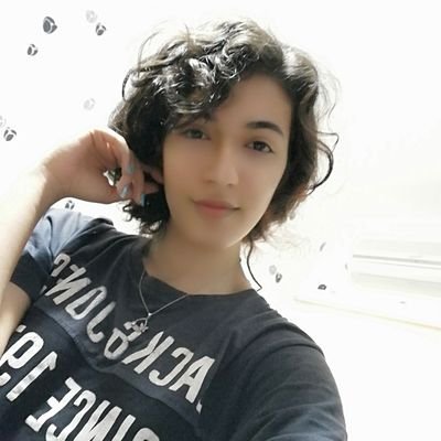 Nooshinshekari's profile picture. BSc.👩‍🎓 Cellular and molecular 💓🧬🔬
Lifeguard 🏊‍♀️