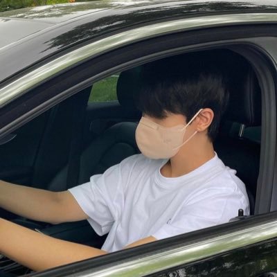 yuchencom's profile picture. xxx