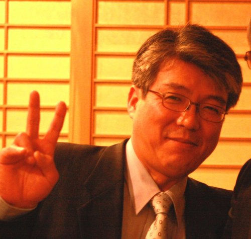 takejanus's profile picture. 노동으로 자유로우니 즐겁다 남과북이 어화둥둥 하나로! 특권으로 이룬 족벌기업을 국민에게로! 소외계층이 웃고사는 #복지국가 #민주언론 #민족예술 #다문화 #자아존중 #茶 즐김 生과死에 연연하지않음 #도덕경 #금강경 #부산 #부산중앙고