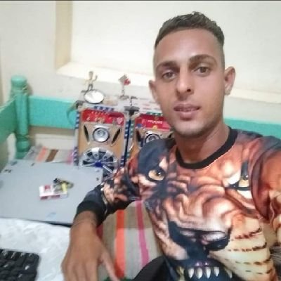 DIBI47NCTcOJFB1's profile picture. الي فرحو ف جرحني نسكره ع قبرهم