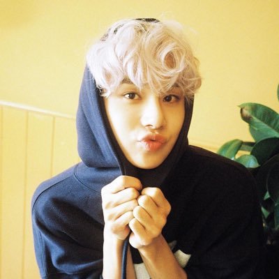 zeus_jungwoo's profile picture. 사랑해 널 이느낌 이대로 _ 늘 항상 정우편