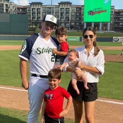 35 year old man- Husband and Dad of 3. Retired MLB ⚾️ 🥩 ⛳️ lover Co Founder 3A Athletics- Investor 🏦 🏢🏫@evergreengolfclub