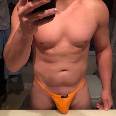 Thong lover. Also enjoy wearing jockstraps, bikini briefs, and speedos.