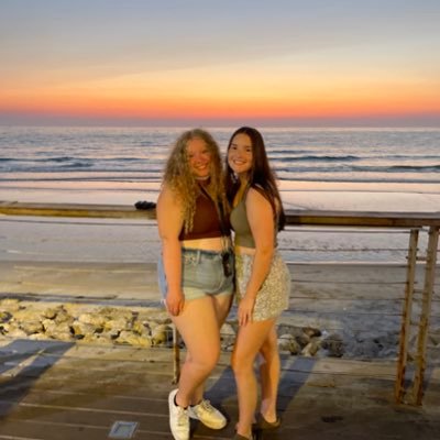 FeldsteinLibby's profile picture. Mtlhs ‘22
