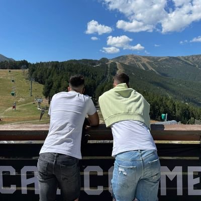 Ariza169's profile picture. 