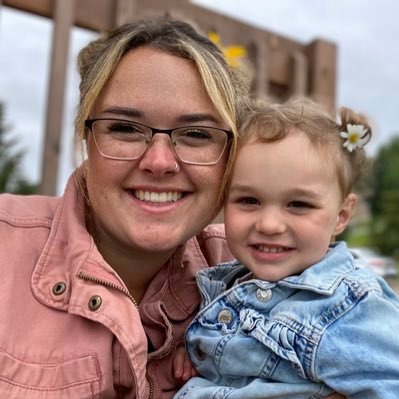 ashlynmaexo's profile picture. my wife @ssarahx_11 . ⚓️